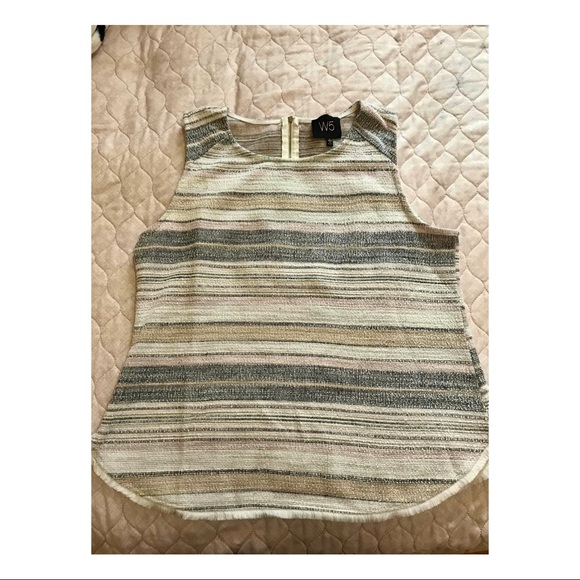 Chic work top - Picture 1 of 1